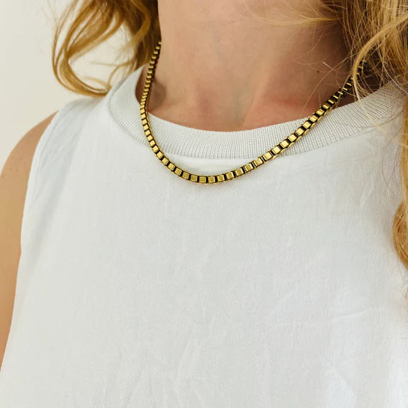Tilly Doro Box Chain Necklace: Gold