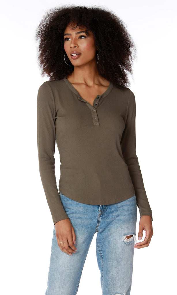 Bobi Snap Placket Tee: Olive Tree